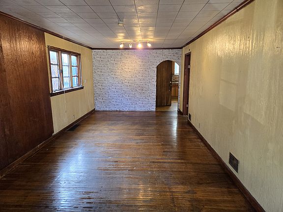 3rd image of 118 Olympic Ave #118