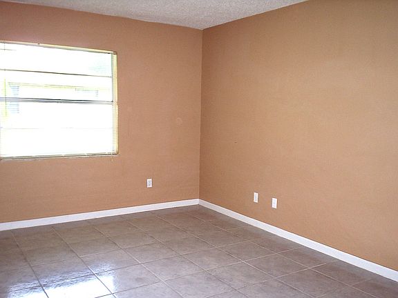 3rd image of 2590 Jetske Cir #B