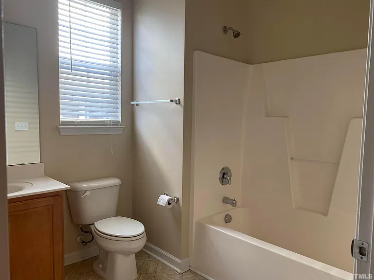 234 Stobhill Ln — Photo 7