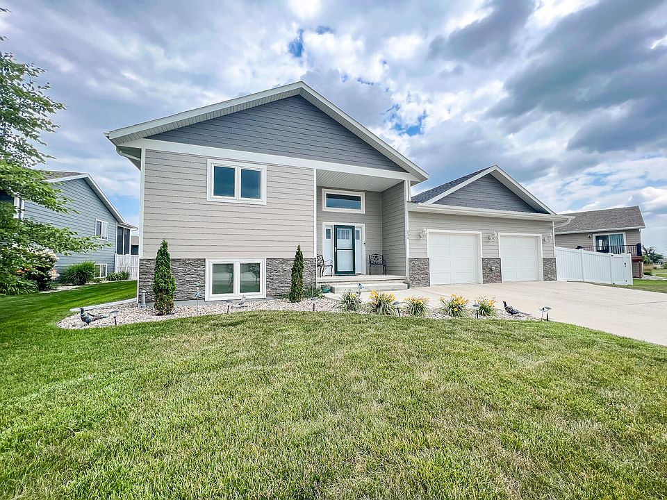 234 Blue Bell Cir, Brookings, SD 57006 Zillow