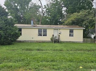 319 W Kerr St, Centralia, IL 62801