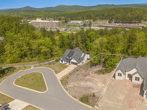 2nd image of 30 Caurel Ct