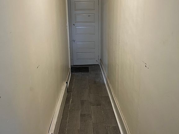 3rd image of 722 W Main St