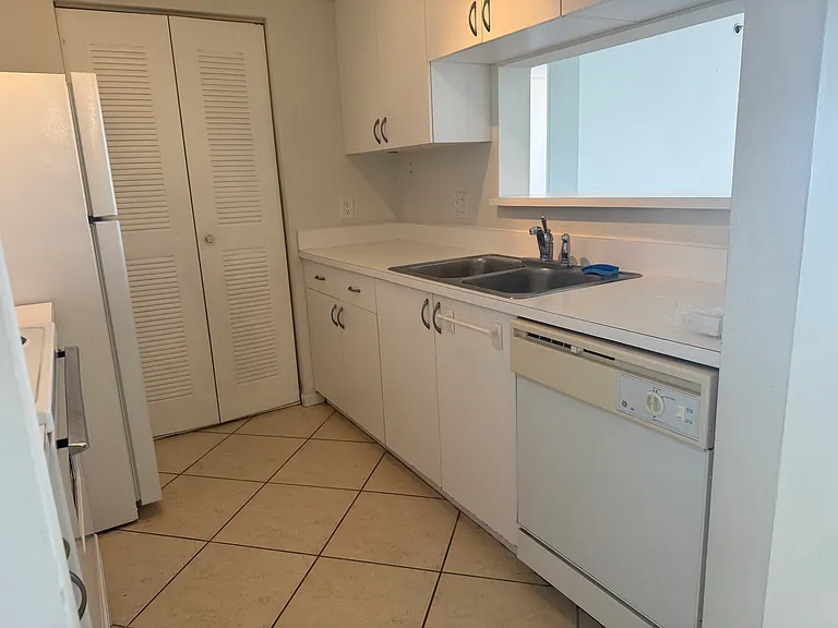 19655 E Country Club Dr #6403 — Photo 10