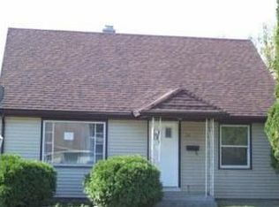 915 Greenview Ave, South Bend, IN 46619