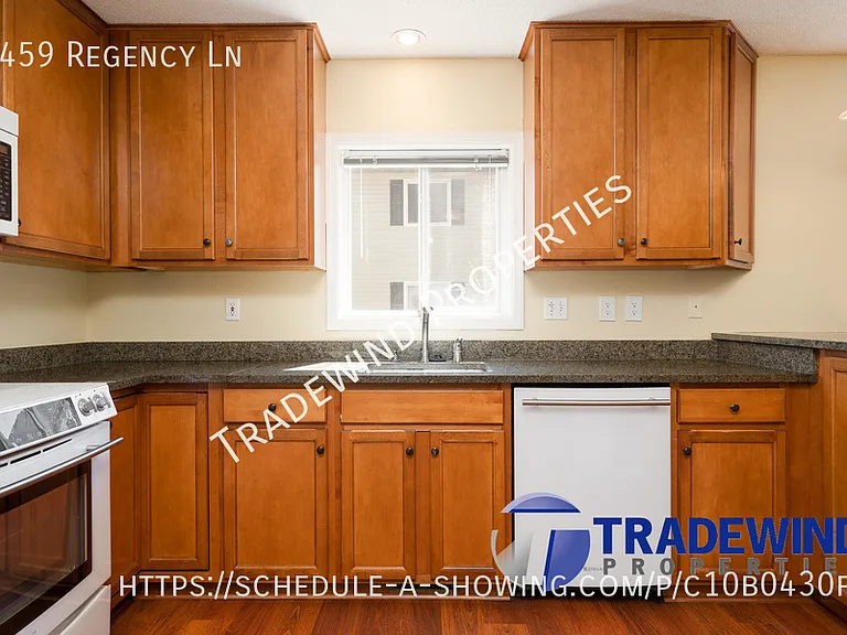 6459 Regency Ln — Photo 3