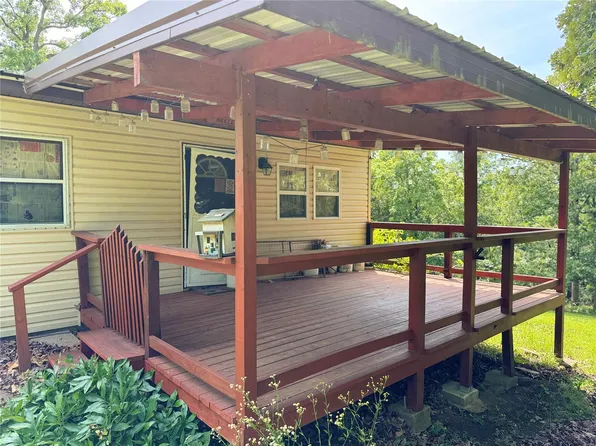 21 Oak Ridge Trl, Festus, MO 63028