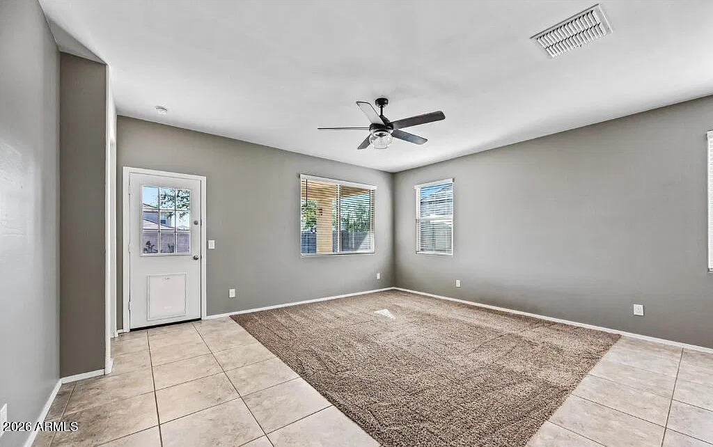 4 bed, 2.0 bath, 1712 sqft, $1,800 — Photo 4