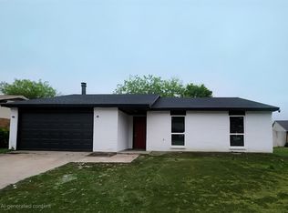 7332 Lea Pl, Fort Worth, TX 76140
