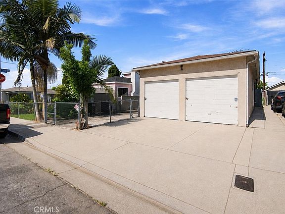 2nd image of 471 Hoefner Ave