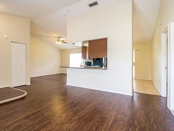 5th image of 1708 Santee Ave