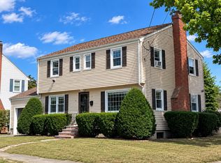 15 Puritan Rd, Beverly, MA 01915