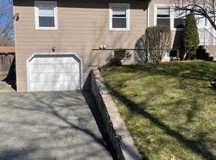180 Woodside Ave, Cumberland, RI 02864