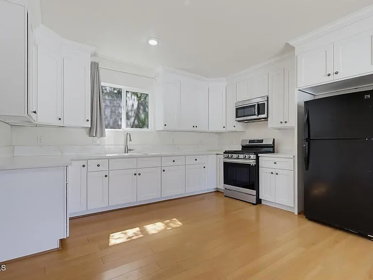 416 Sinclair Ave #A — Photo 8