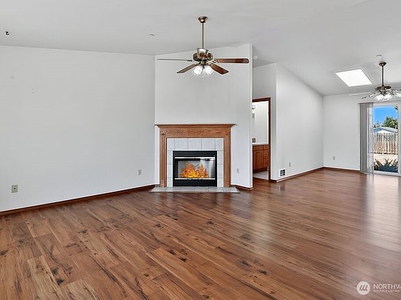 4th image of 860 W Sylvester Court