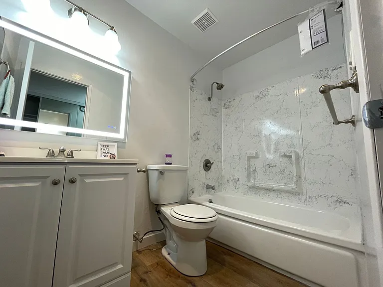 20353 Saticoy St — Photo 31