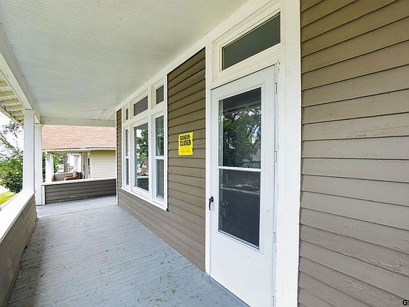 2nd image of 4215 Grant St