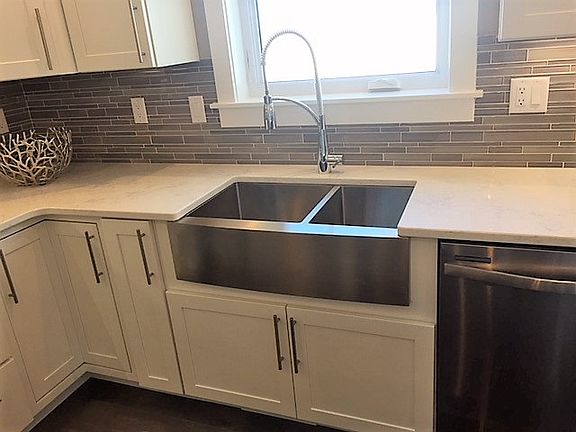 5th image of 945 Grouse Ct