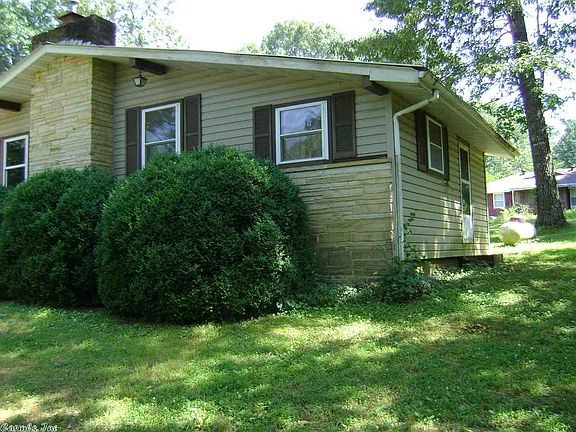 2nd image of 105 Topaz Ln