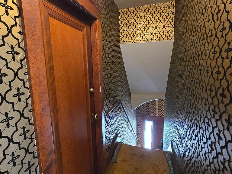 Front Entryway