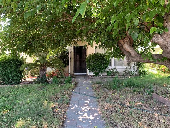 3rd image of 2051 W 19th St