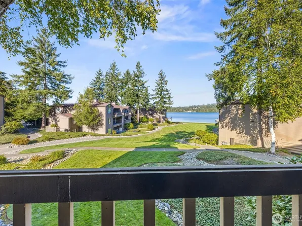 17442 NE 40th Place #D3, Redmond, WA 98052
