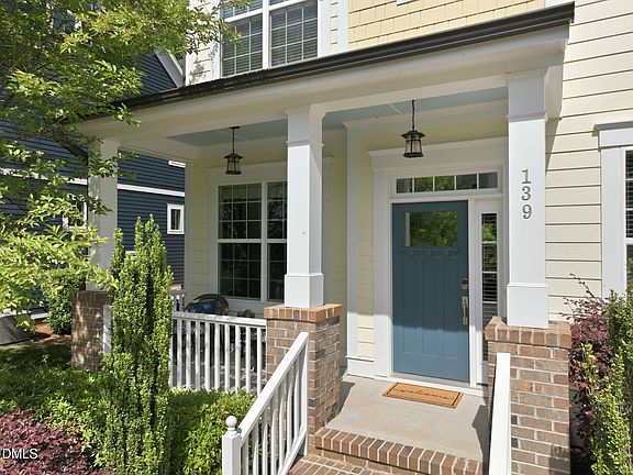 5th image of 139 Larkin Ln