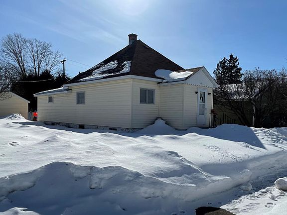 3rd image of 549 6th Ave S #S
