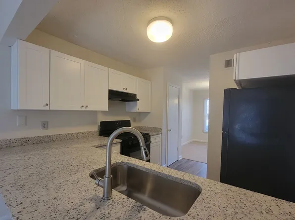 1230 Oakplace Dr SW Marietta, GA 30008