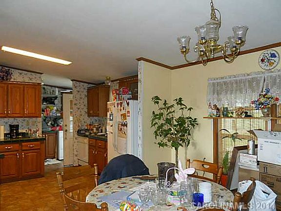5th image of 410 Casar Belwood Rd