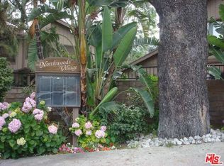 32 Northwoods Ln, Glendale, CA 91214