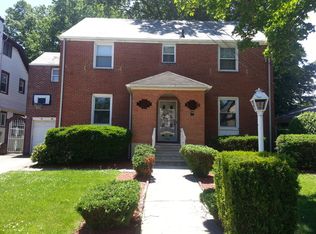 30-2 Algonquin Pl, Elizabeth, NJ 07208