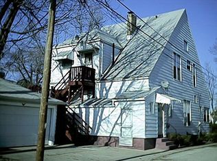 215 S 4th St, Elkhart, IN 46516