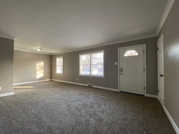 2nd image of 516 Jeanne Dr