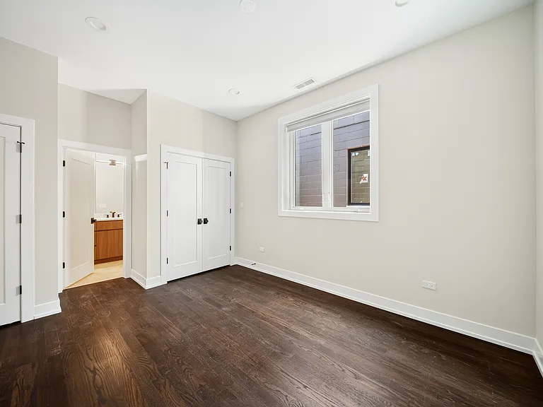 406 E 50th Pl #3 — Photo 13
