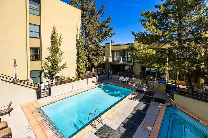 1482 Empire Ave #I — Photo 34