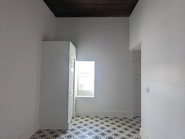 123 W Moniteau St — Photo 28