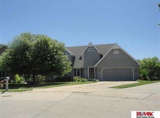 4380 S 152nd Cir, Omaha, NE 68137