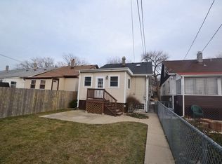 5820 N Markham Ave, Chicago, IL 60646
