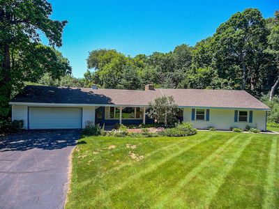 4606 Deer Park Rd, Oconomowoc, WI, 53066