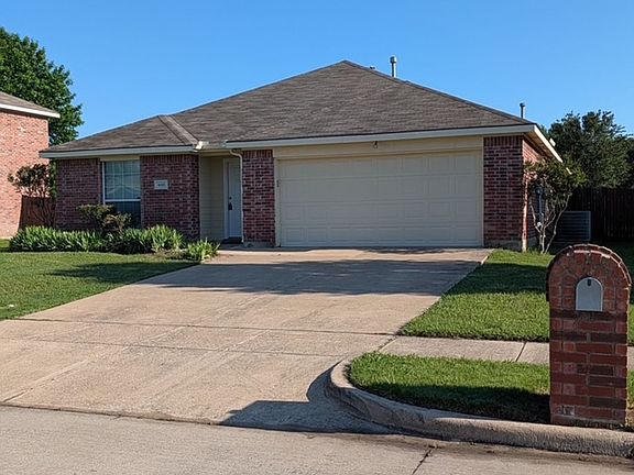 2nd image of 4415 Ashbury Ln