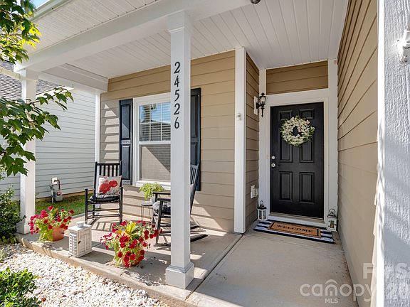 4th image of 24526 Blue Heron Cir