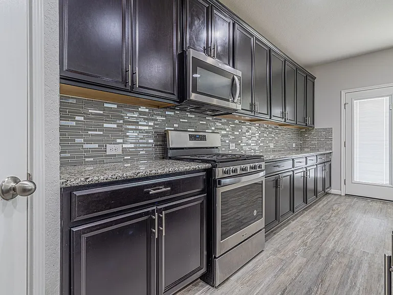 13214 Bucktree Dr — Photo 12