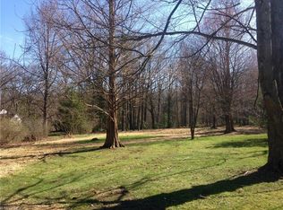 35850 Jackson Rd, Moreland Hills, OH 44022