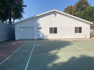 5203 Bascule Ave, Woodland Hills, CA 91364