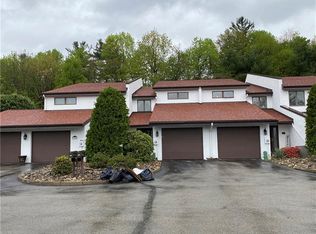 303 Casa Vita Dr, Greensburg, PA 15601