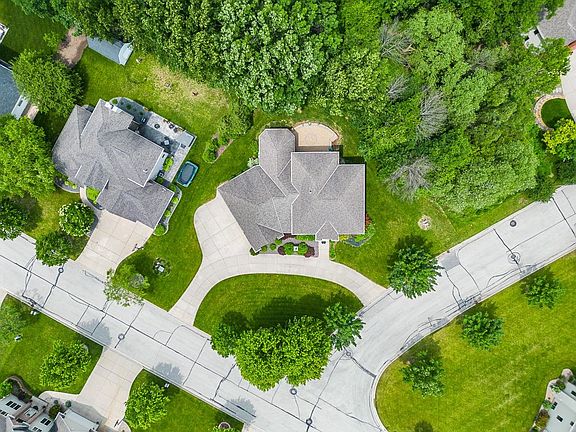 4th image of 1424 Willow Creek Pkwy