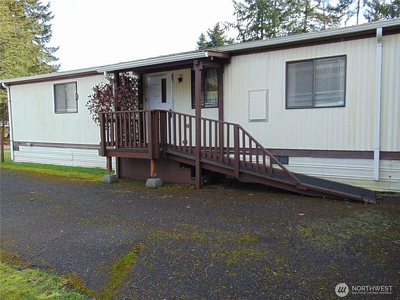 3rd image of 472 Leighland Avenue #18