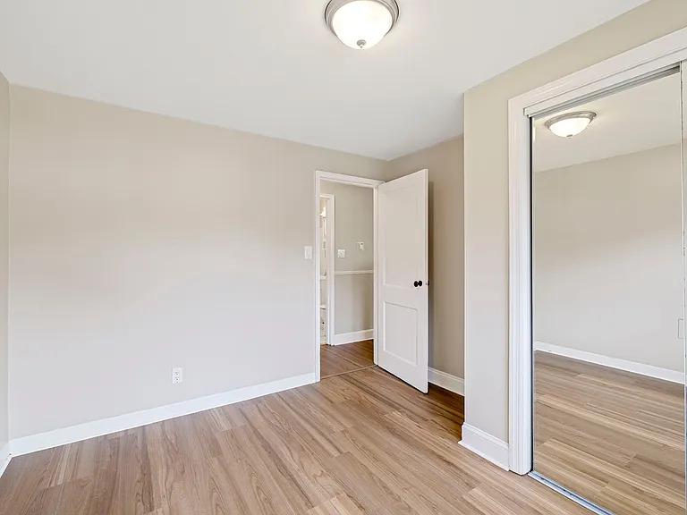 42 Neillian St — Photo 15