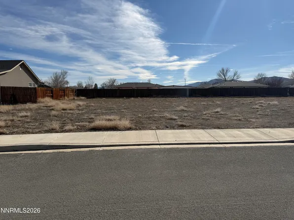 316 Copper Pointe Cir, Yerington, NV 89447